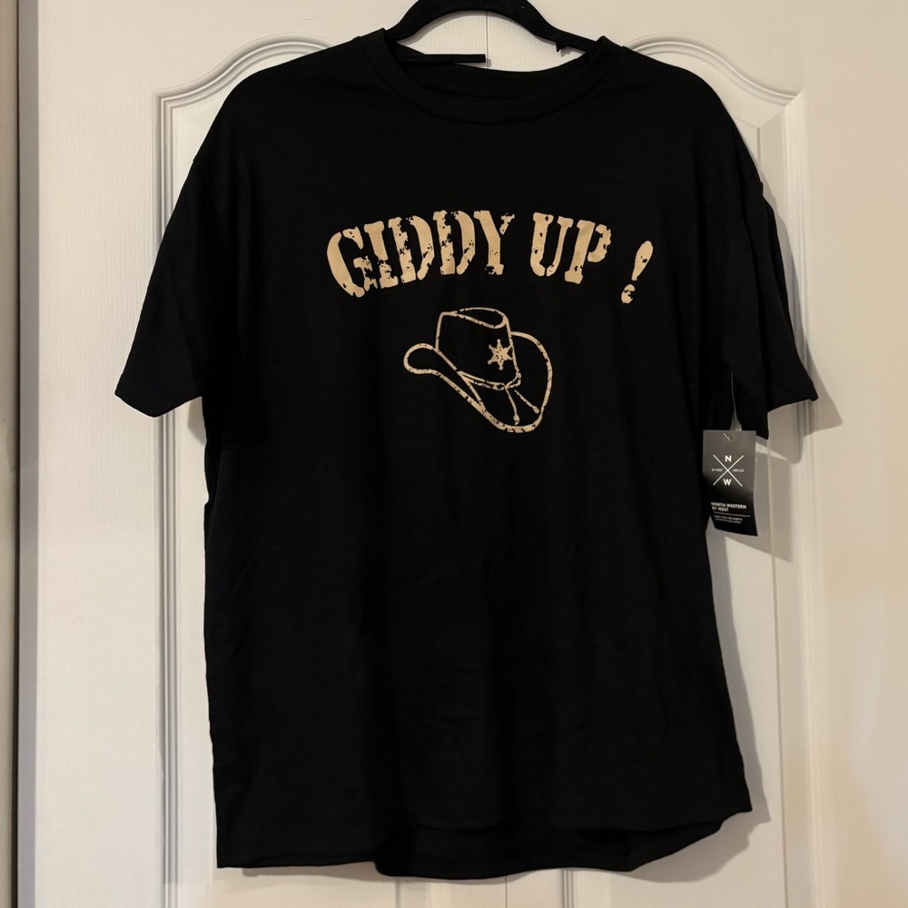 NWT Black “Giddy Up!” Country T-Shirt